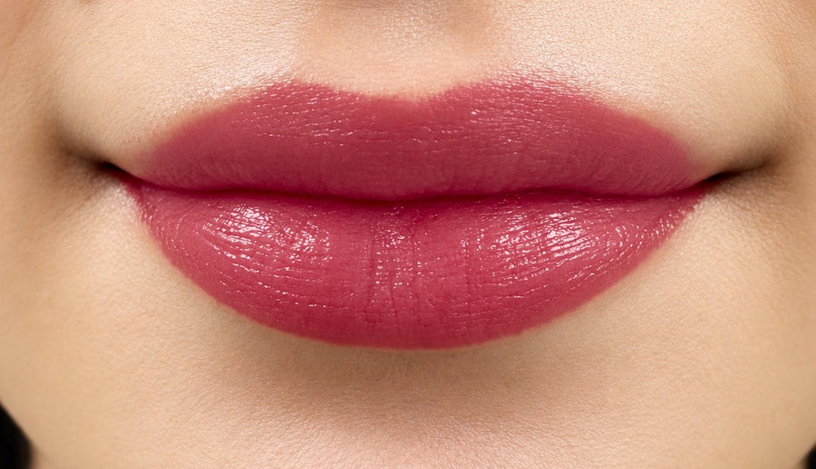Lips wearing Glowkey Lip & Cheek Tint in Mehboob